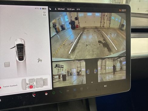 Used 2021 Tesla Model Y Long Range image 5