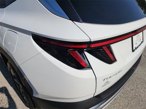 New 2025 Hyundai Tucson SEL image 7