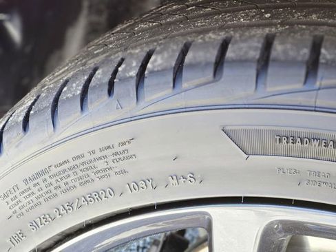 Used 2022 Dodge Challenger GT w/ Blacktop Package image 11