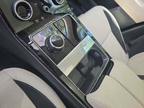 Used 2020 Land Rover Range Rover Velar R-Dynamic S AWD/4WD image 25