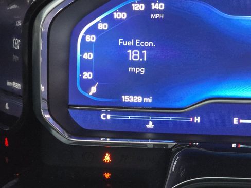 Used 2024 Chevrolet Silverado 1500 RST w/ Convenience Package II image 39