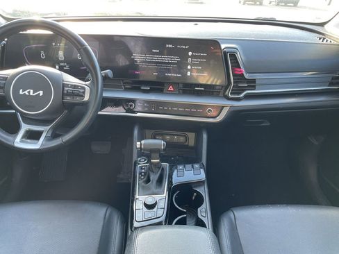 Used 2024 Kia Sportage EX image 11