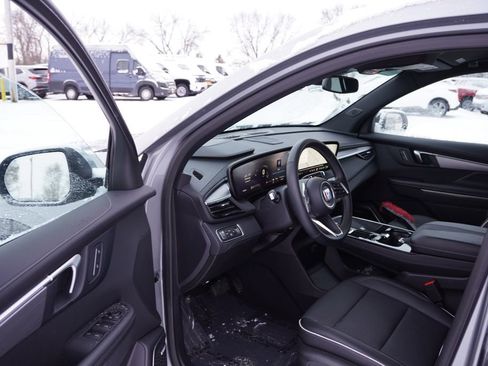 Certified 2025 Buick Enclave Preferred image 14