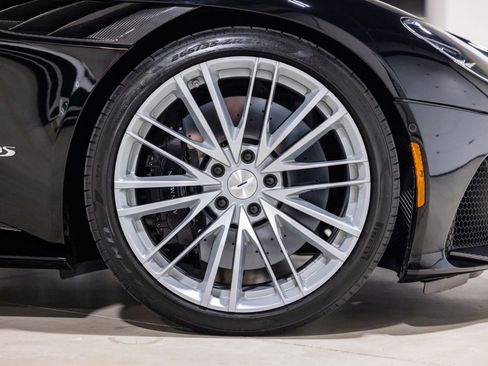Used 2022 Aston Martin DBS Superleggera RWD image 28