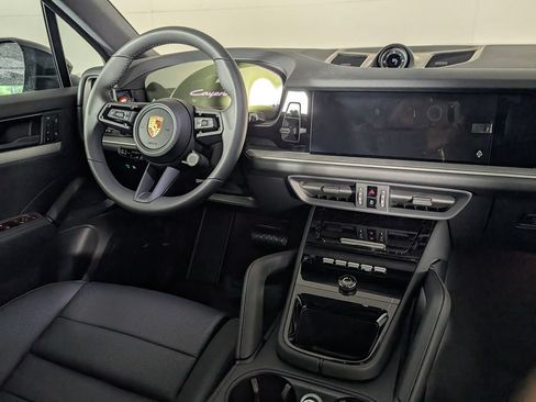 New 2026 Porsche Cayenne AWD/4WD image 22