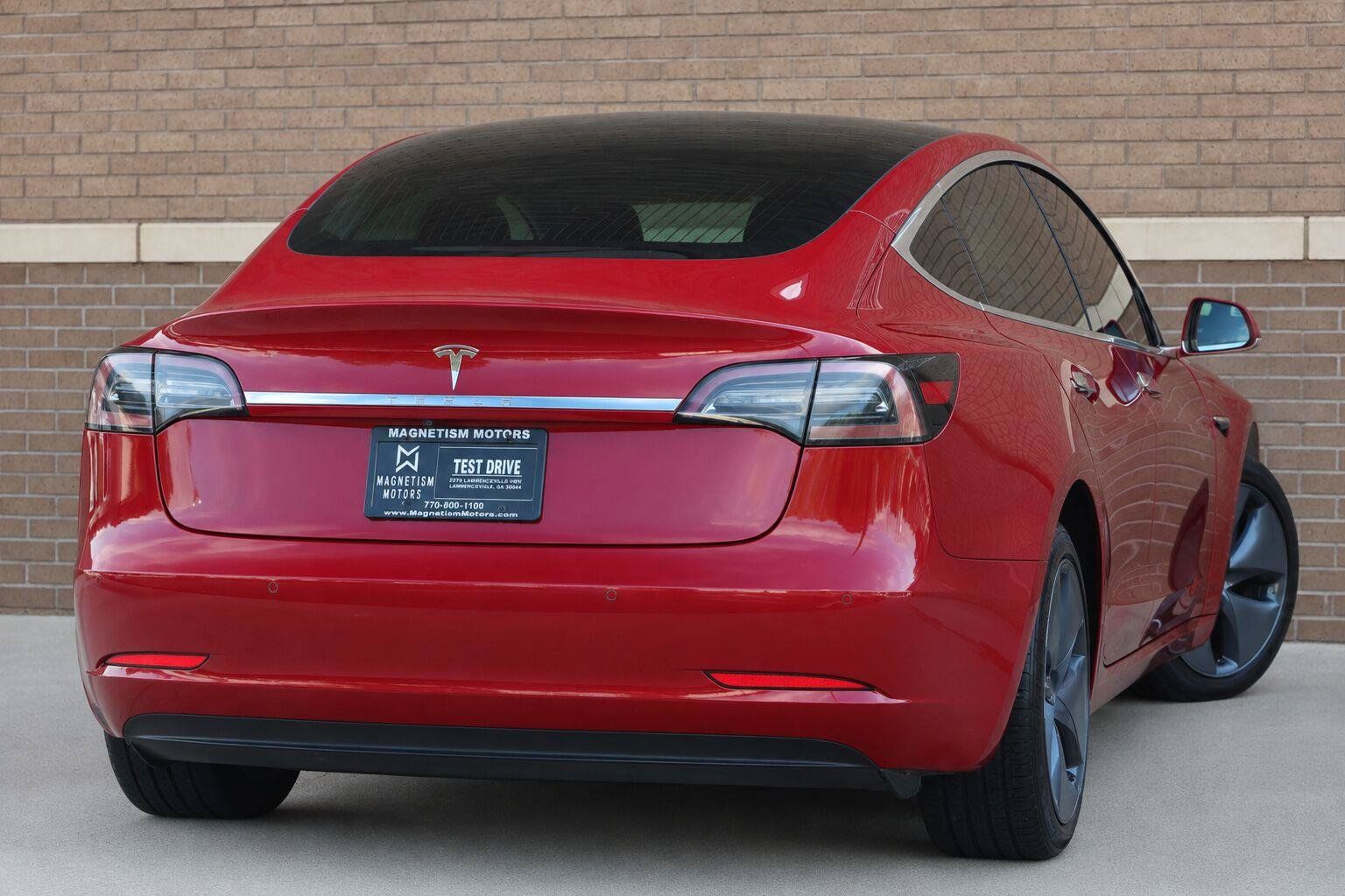 Used 2018 Tesla Model 3 Mid Range RWD image 10