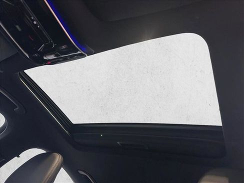 Used 2025 Mercedes-Benz C 300 4MATIC Sedan image 16