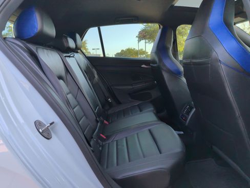Used 2024 Volkswagen Golf R AWD/4WD image 30