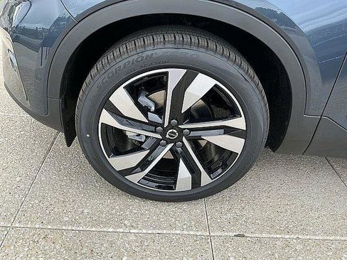 New 2026 Volvo XC40 B5 Ultra w/ Climate Package AWD/4WD image 12