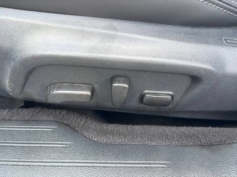 Used 2017 Subaru Outback 2.5i Limited AWD/4WD image 20