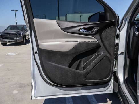 Used 2020 Chevrolet Equinox LS w/ LPO, Blackout Package image 20