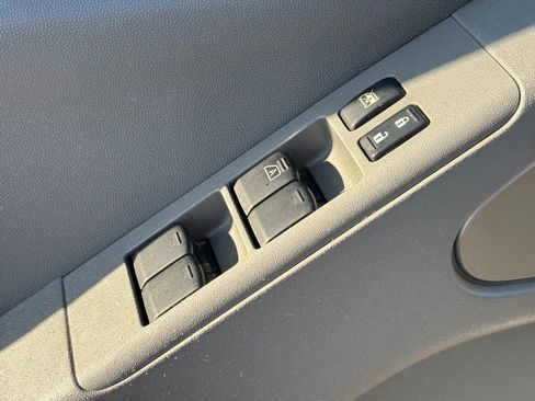 Used 2017 Nissan Frontier SV w/ SV Value Truck Package image 16