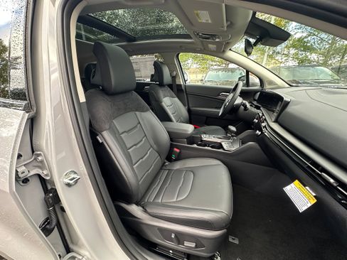 New 2026 Kia Sportage SX image 23