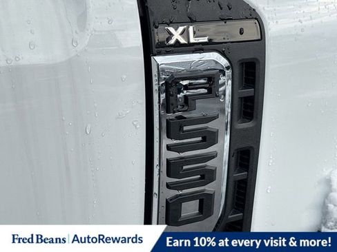 New 2025 Ford F550 4x4 Supercab Super Duty image 18