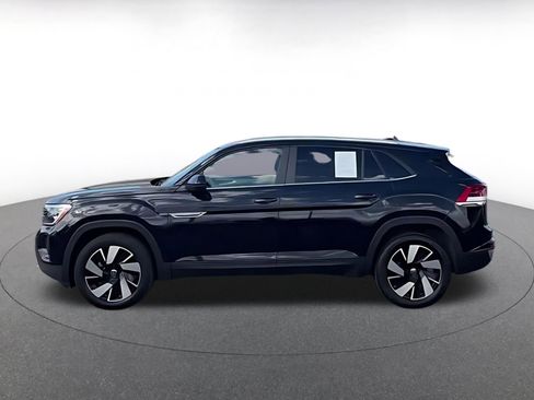 Used 2025 Volkswagen Atlas Cross Sport SE AWD/4WD image 9