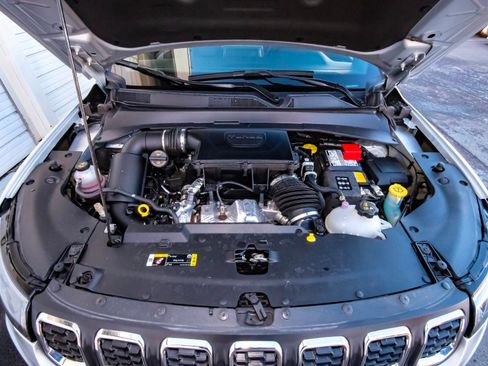 Used 2025 Jeep Compass Latitude image 49