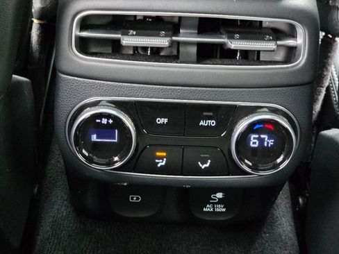 Used 2024 Genesis GV70 2.5T w/ Sport Prestige Package AWD/4WD image 15
