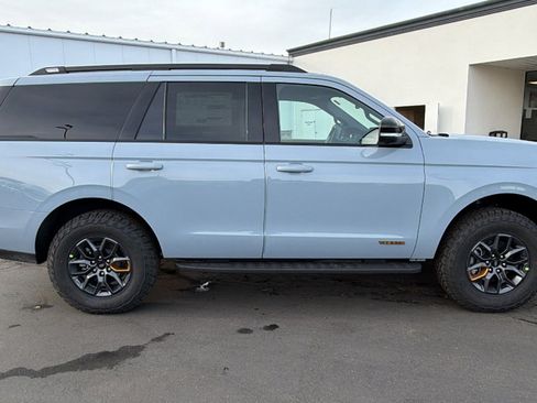 New 2026 Ford Expedition Tremor image 2