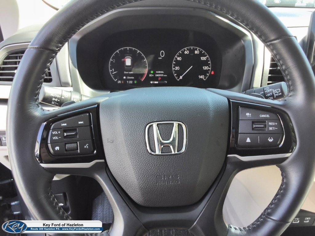 Used 2025 Honda Odyssey EX-L image 32
