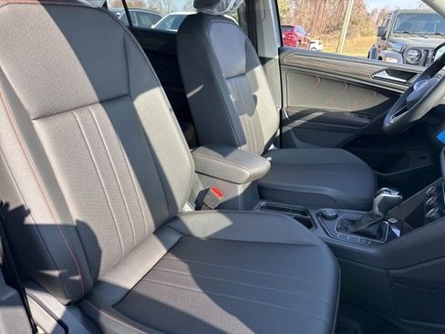 Used 2024 Volkswagen Tiguan Wolfsburg Edition image 19