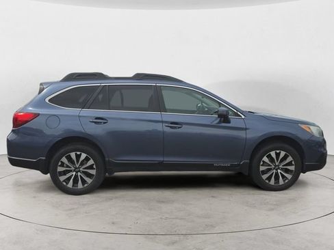 Used 2017 Subaru Outback 2.5i Limited AWD/4WD image 6