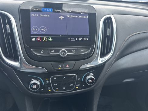 Used 2024 Chevrolet Equinox Premier image 13