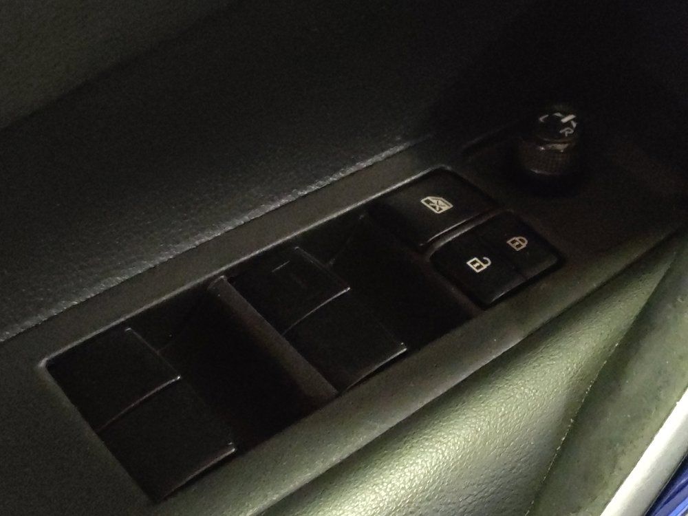 Used 2021 Toyota Corolla XSE FWD image 27