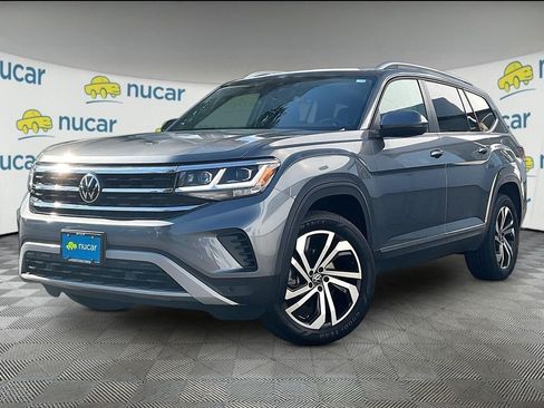Used 2023 Volkswagen Atlas SEL AWD/4WD image 2