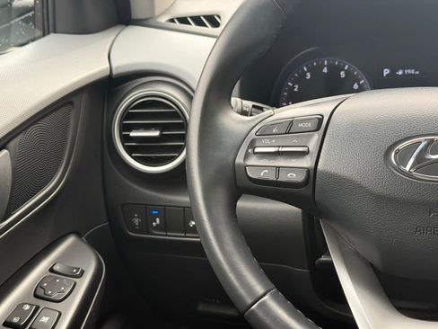 Used 2018 Hyundai Kona SEL w/ SEL Tech Package 02 image 9