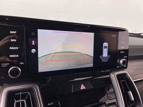 Used 2022 Kia Sorento EX w/ Panoramic Sunroof Package image 23