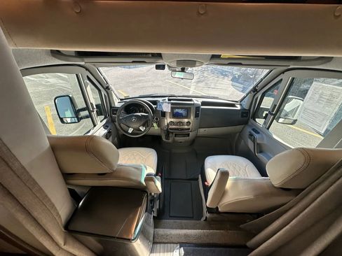 Used 2017 Mercedes-Benz Sprinter 3500 image 25