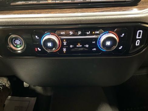 Used 2024 GMC Sierra 1500 Elevation image 21