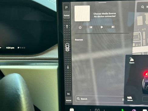 Used 2023 Tesla Model X AWD/4WD image 25