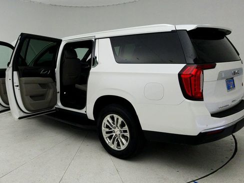 Certified 2022 GMC Yukon XL SLT w/ SLT Premium Package RWD image 12