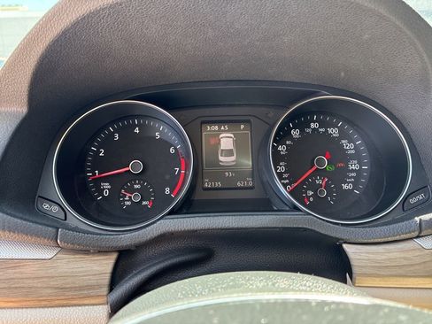 Used 2017 Volkswagen Passat 1.8T SEL Premium FWD image 21