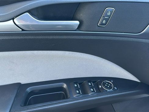 Used 2014 Ford Fusion S image 18