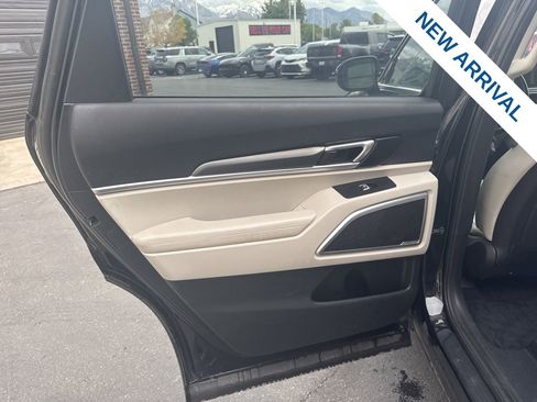 Used 2020 Kia Telluride S w/ S 8 Passenger Seating Package image 15
