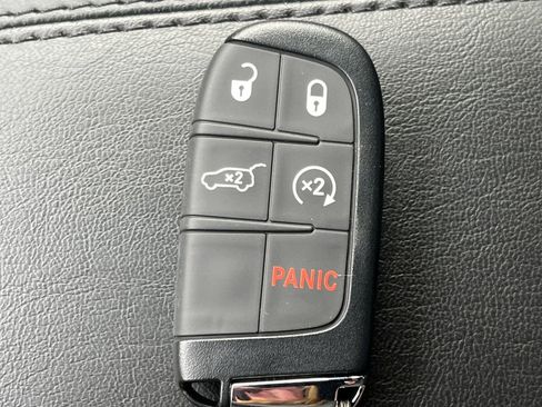 New 2026 Jeep Compass Limited image 19