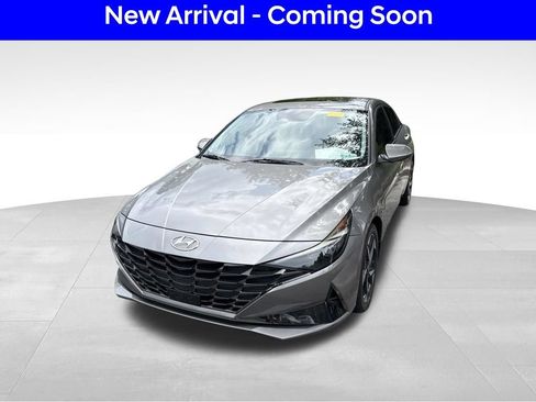 Certified 2023 Hyundai Elantra Limited FWD image 2