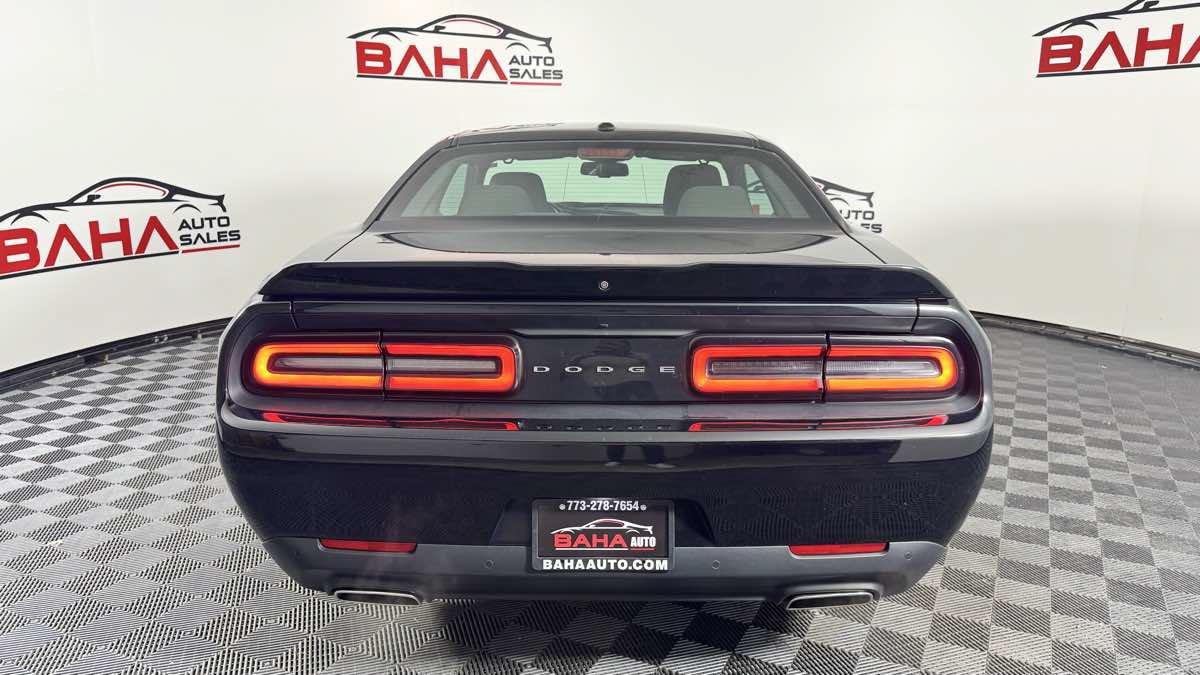 Used 2022 Dodge Challenger GT RWD image 6
