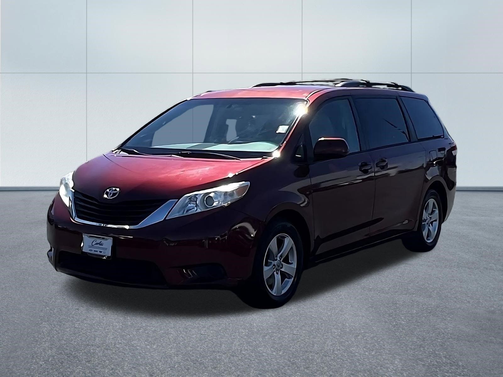 Used 2014 Toyota Sienna LE FWD image 3