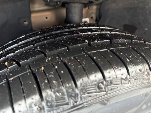 Used 2017 Ford Escape SE image 28