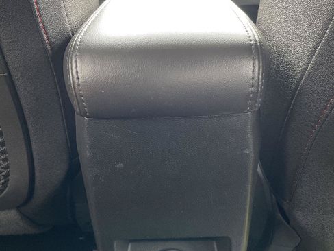 Used 2017 Chevrolet Equinox LT FWD image 23
