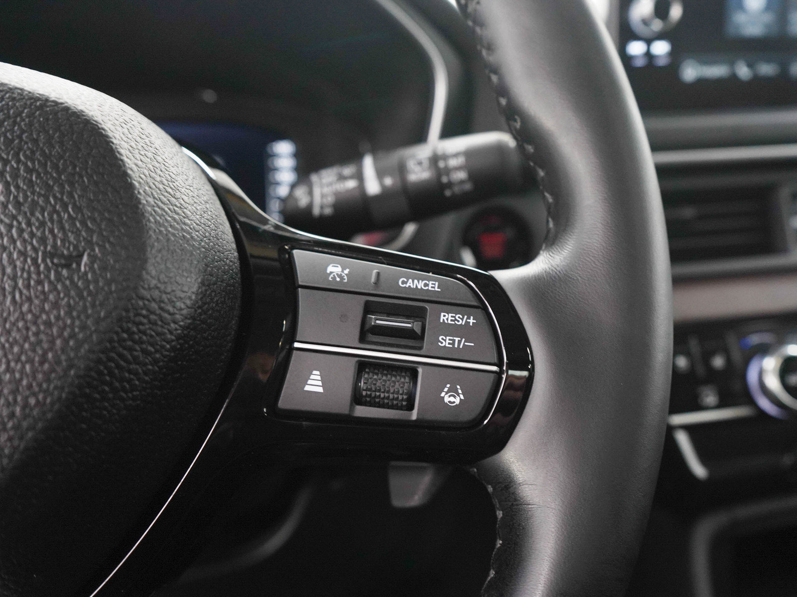 Used 2024 Honda Pilot Elite image 30