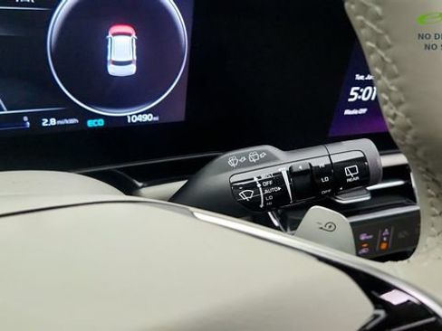 Used 2024 Kia Niro Wave w/ Wave Preserve Package FWD image 59