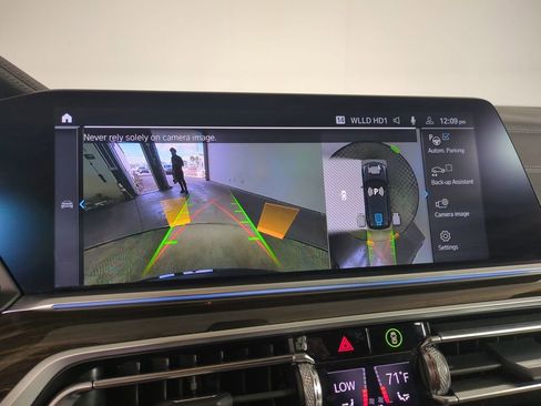 Used 2023 BMW X5 xDrive45e w/ Climate Comfort Package image 25