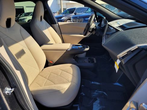 New 2026 BMW iX xDrive45 w/ Premium Package image 17