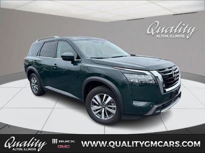 Used 2025 Nissan Pathfinder SL