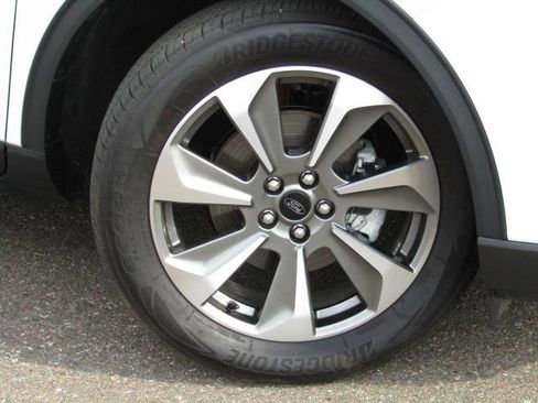 Used 2023 Ford Escape Platinum image 6