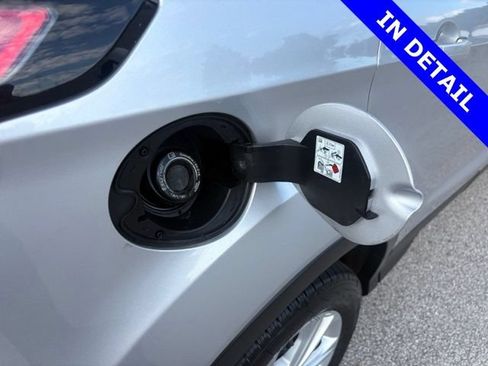 Used 2017 Ford Escape SE w/ Equipment Group 201A AWD/4WD image 18